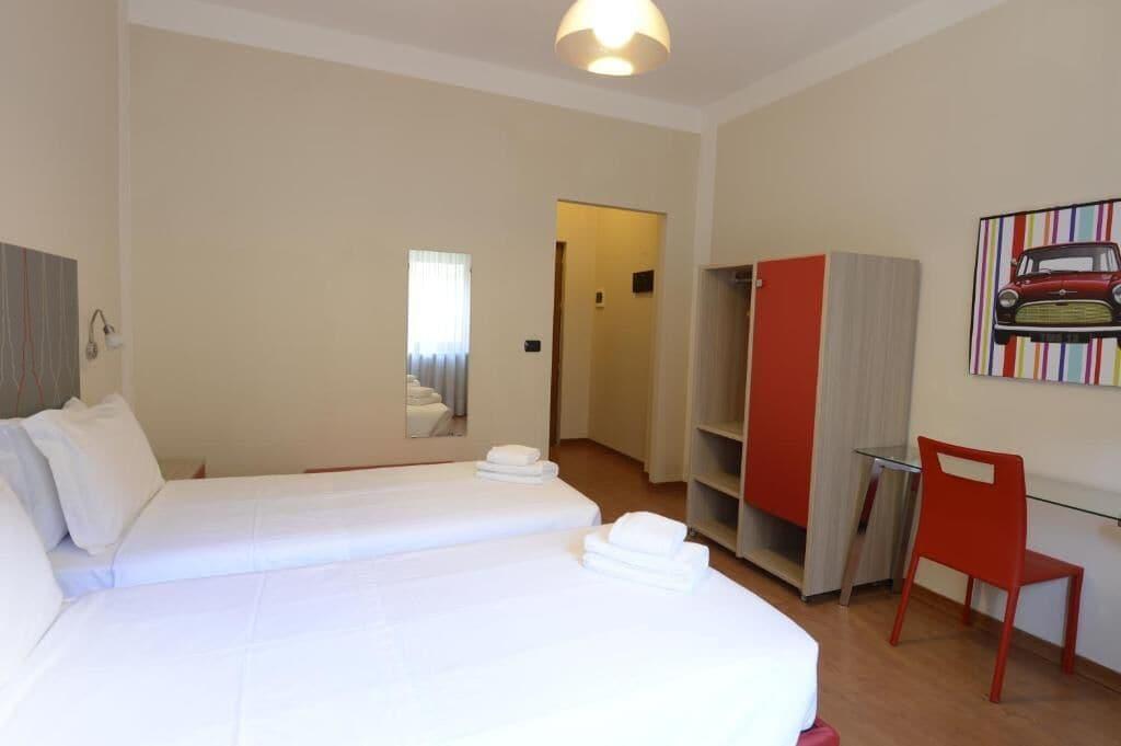 Hotel Tourist Турин Екстер'єр фото